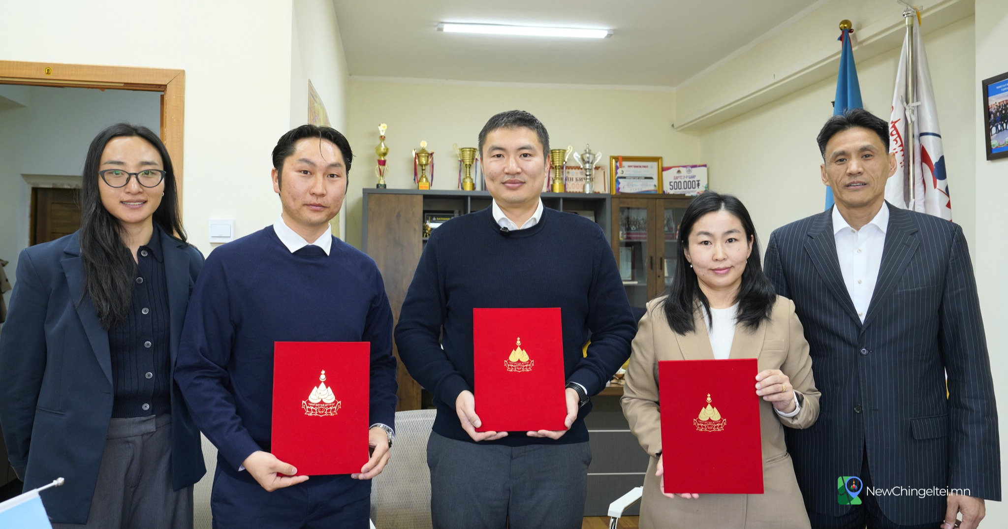 ЧД, 61-р сургууль нарны эрчим хүчээр цахилгаанаа шийдэх дүүргийн хоёр дахь сургууль боллоо